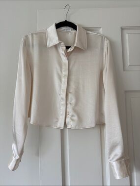 Good American Silky Cream Button-Down Cropped Shirt